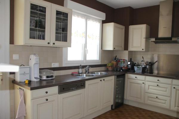 Villa en parfait état, proximité plage de Vallières