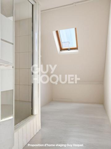 2 Chambres de service à réunir - M° Bonne Nouvelle