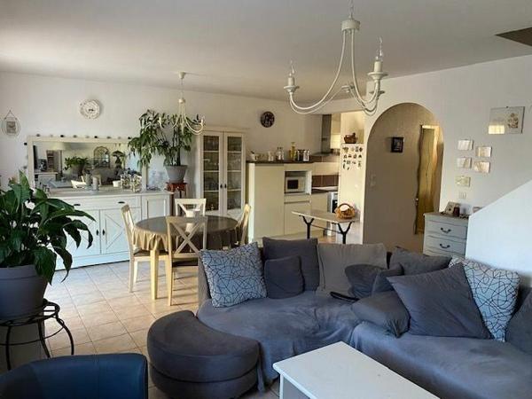 Maison à vendre    4 pièces • 84 m2    Mèze