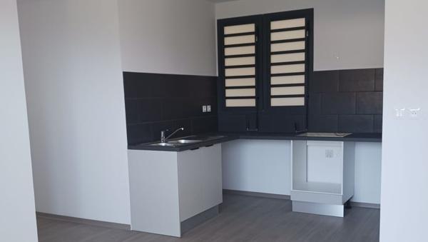 Dernière disponibilité – SANS FRAIS D’AGENCE – A louer Appartement T4 neuf au 5eme et dernier étage