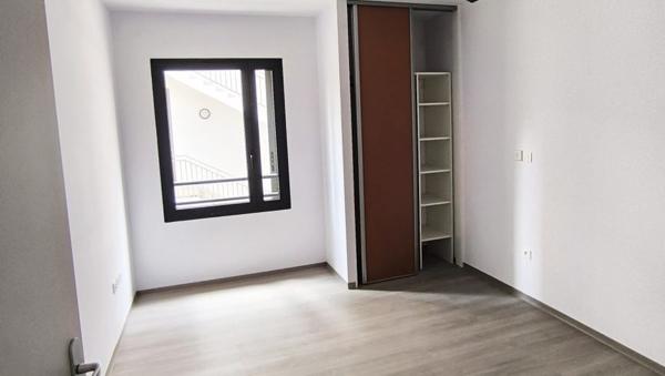 Dernière disponibilité – SANS FRAIS D’AGENCE – A louer Appartement T4 neuf au 5eme et dernier étage