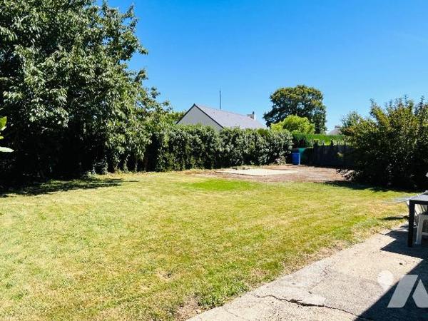 A vendre sur la commune de Juilley (50220) à seulement 10 minutes d'Avranches et à moins de 5 m...