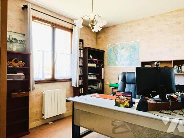 A vendre sur la commune de Juilley (50220) à seulement 10 minutes d'Avranches et à moins de 5 m...