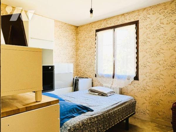 A vendre sur la commune de Juilley (50220) à seulement 10 minutes d'Avranches et à moins de 5 m...