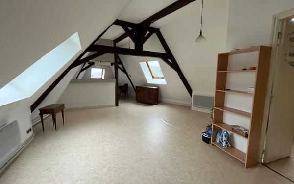 Appartement à louer    1 pièce • 24 m2 Saint-Yrieix-la-Perche