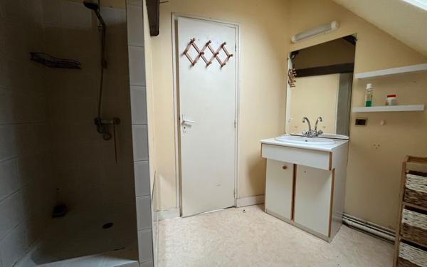 Appartement à louer    1 pièce • 24 m2 Saint-Yrieix-la-Perche