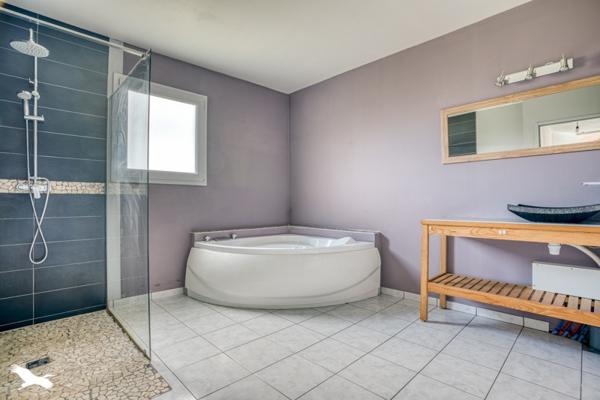 Maison à vendre 210 400 € Longueville 5 p 107 m² DPE C