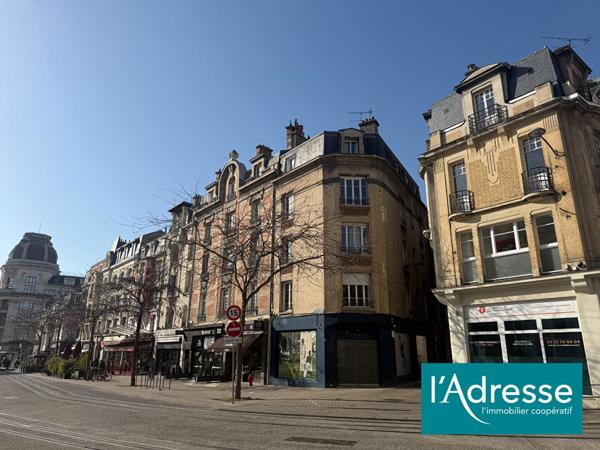 Appartement Type 5 - Vue Cathédrale - Hyper centre de Reims