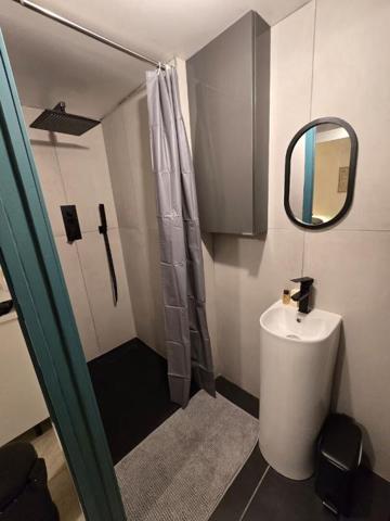 Appartement Montpellier 1 pièce(s) 28 m2, rénové dans l'écusson