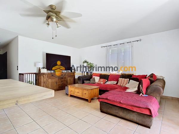 Vente                                                      Maison
                        
                     4 pièces                      89 m2                     à Le Soler