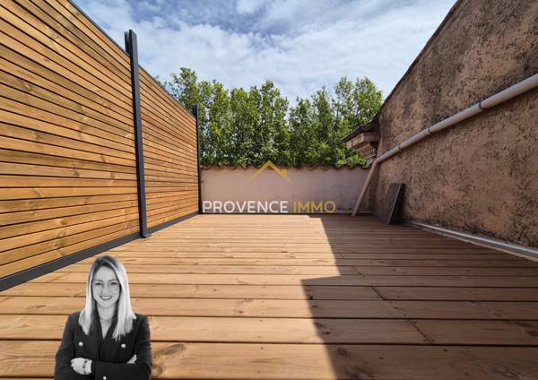 Eyguières (13430) CHARMANT T3 EN CENTRE VILLE avec SOLARIUM!