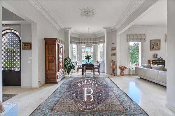 Marseille 8ème, Maison 4 Chambres -  293 m² à vendre