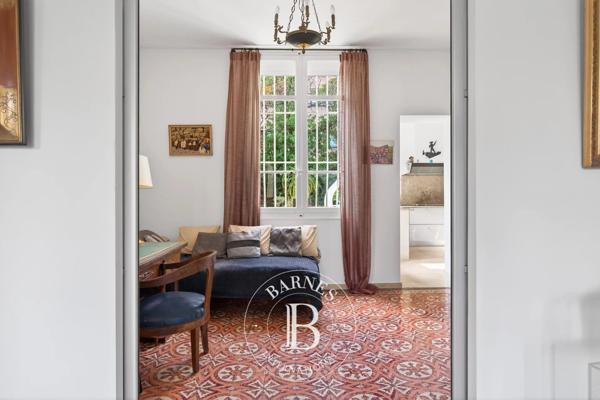 Marseille 8ème, Maison 4 Chambres -  293 m² à vendre