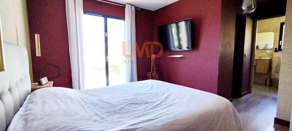 Maison de plain-pied - piscine - au calme - garantie décennale