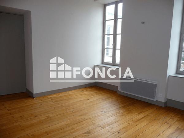 Location Appartement 2 pièces 44.89 m² - 58 RUE CHABAUDY Niort 79000