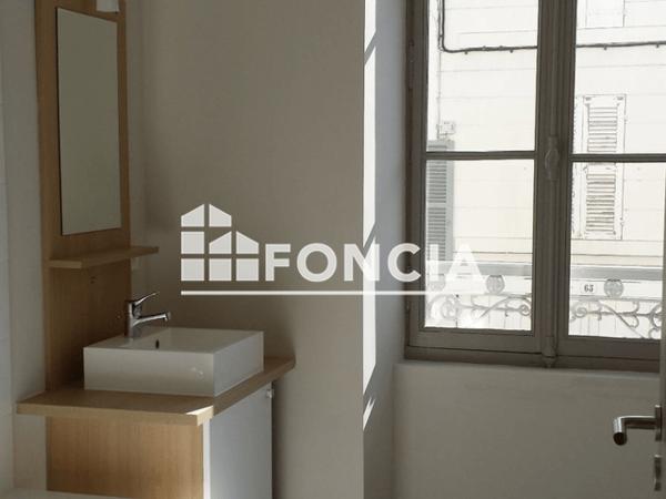 Location Appartement 2 pièces 44.89 m² - 58 RUE CHABAUDY Niort 79000