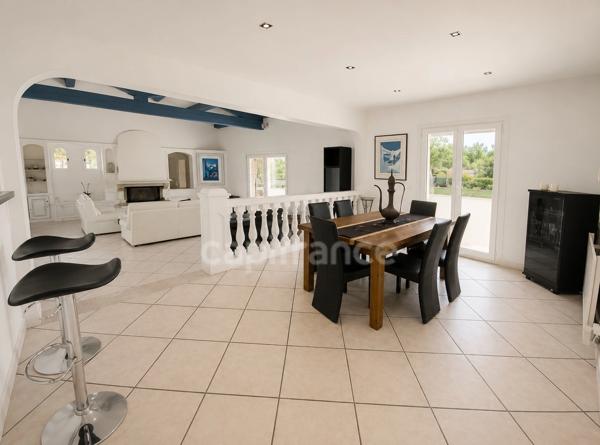 Maison à vendre 8 pièces CALLIAN (83)