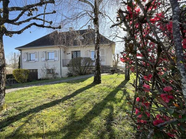 Maison à vendre |  Saint-Marcel |  6 pièces | 157 m²