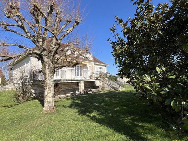 Maison à vendre |  Saint-Marcel |  6 pièces | 157 m²