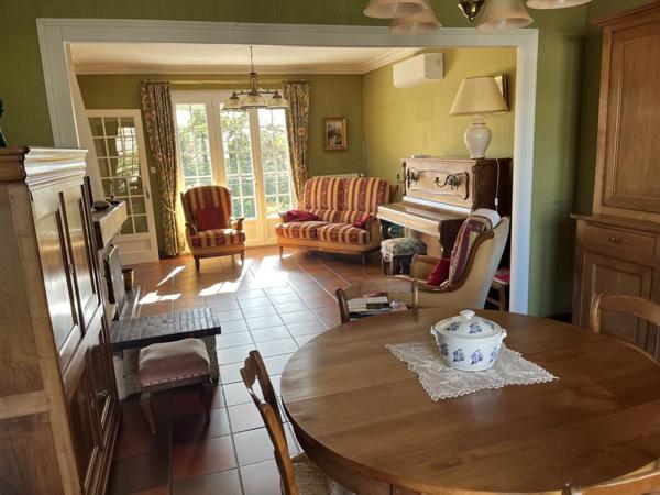 Maison à vendre |  Saint-Marcel |  6 pièces | 157 m²