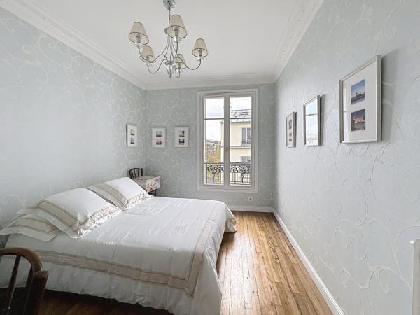 Paris (75019) Luxe, calme et beauté avec balcon