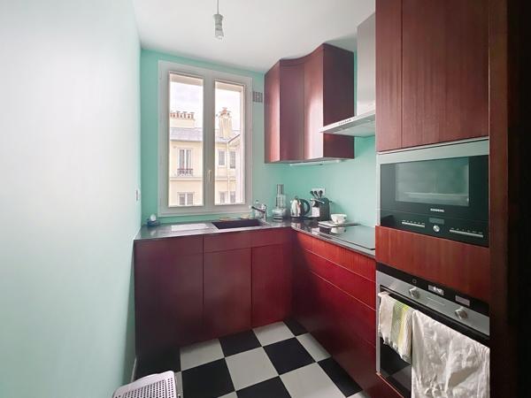 Paris (75019) Luxe, calme et beauté avec balcon