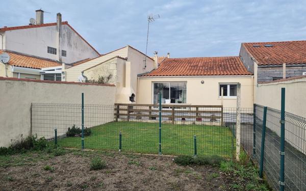 Maison à vendre    4 pièces •  Rochefort