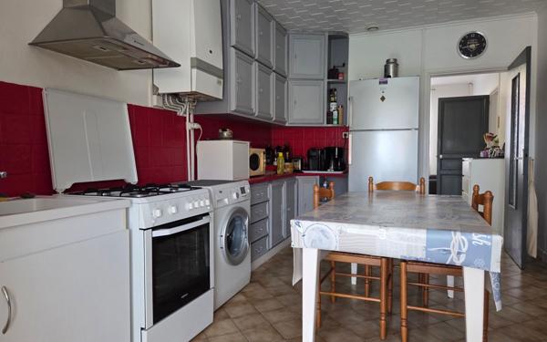 Maison à vendre    4 pièces •  Rochefort