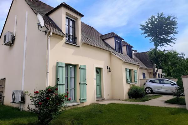 Maison
                                                                                                                                                                                                                                                                                                                        6 pièce(s)                                                                                                                                                                                                          5 chambre(s)                                                                                                                                                                                                          137  m²