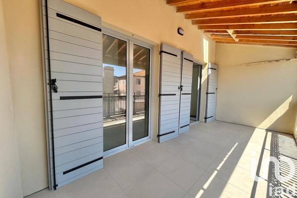 Location appartement 5 pièces 100 m² Saint-Gilles