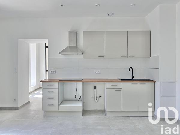 Location appartement 5 pièces 100 m² Saint-Gilles