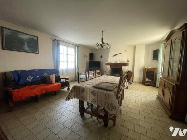 Maison ancienne avec dépendance maison annexe, cave et grenier à Turquant