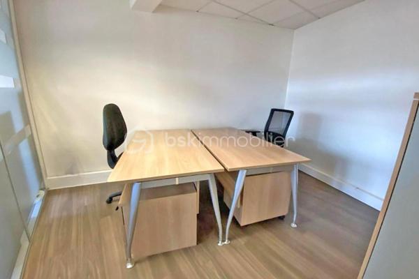 Bureau de 85,20 m²