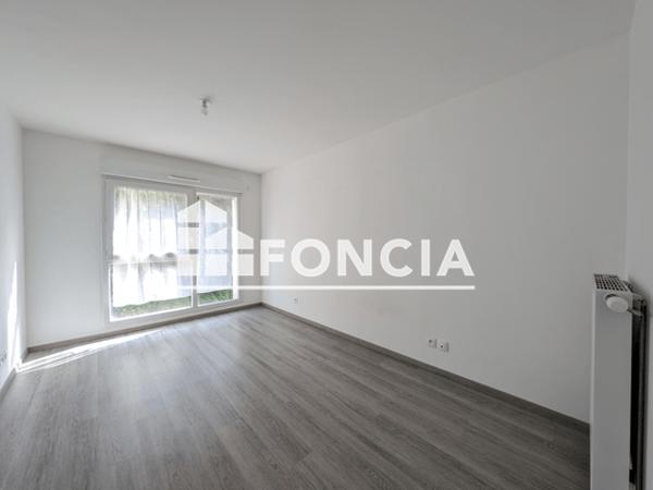 Location Appartement 3 pièces 68 m² - 6/8 RUE GEORGES LANFRY Deville-les-rouen 76250