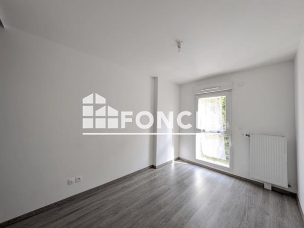 Location Appartement 3 pièces 68 m² - 6/8 RUE GEORGES LANFRY Deville-les-rouen 76250