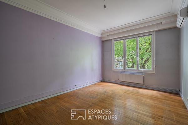 Appartement de caractère dans un immeuble de standing en centre ville