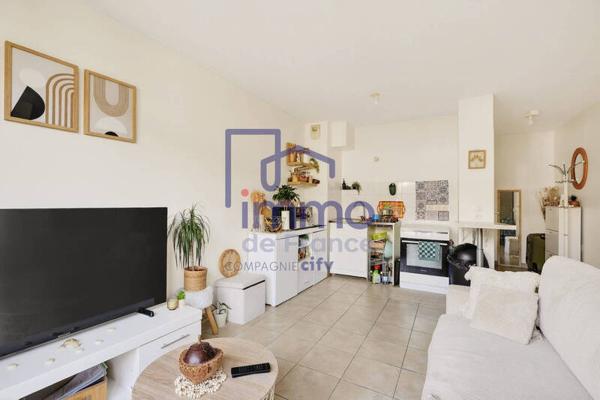 Appartement 2 pièces                                        - 69008 Lyon 8e  Arrondissement Réf : 21593