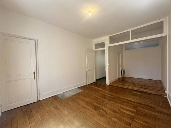 Appartement 2 pièces                                        - 38000 Grenoble Réf : 5091