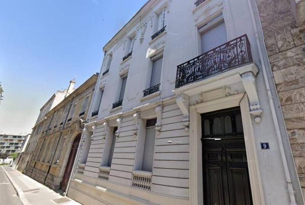 Appartement 6 pièces                                        - 42000 Saint-Étienne Réf : 12430