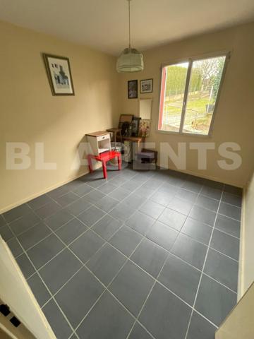 RARE SUR LE MARCHE!!! 2 MAISONS INDEPENDANTES POUR LE PRIX D'UNE!!!