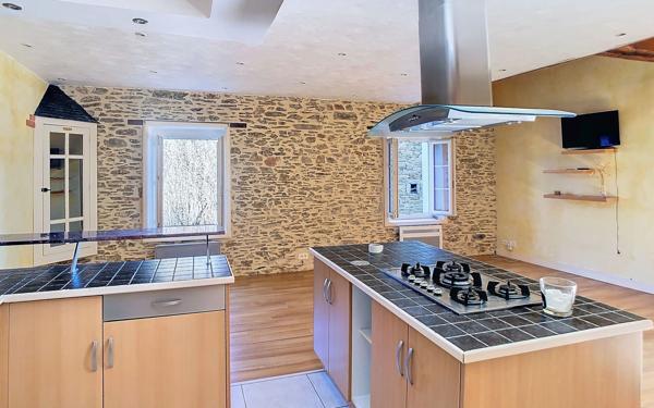 Maison à louer    2 pièces • 52,78 m2 Saint-Hilaire-Peyroux