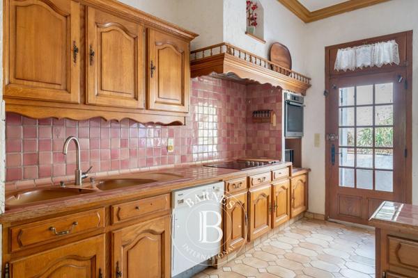 Antibes, Villa 10 Chambres -  416 m² à vendre