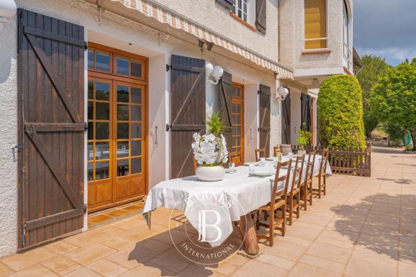 Antibes, Villa 10 Chambres -  416 m² à vendre