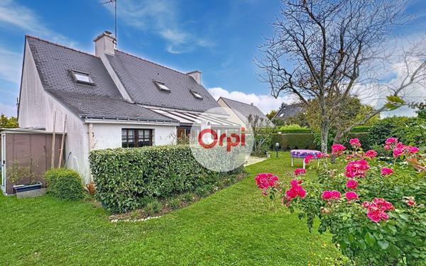 Maison à vendre    5 pièces •  Ambon