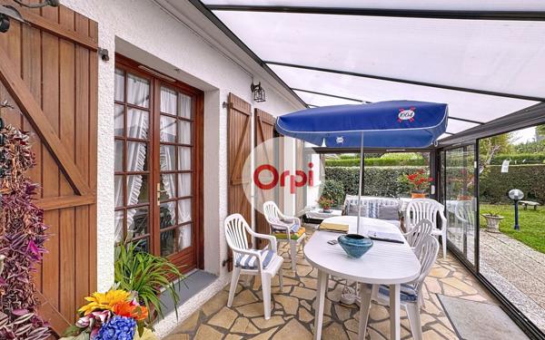 Maison à vendre    5 pièces •  Ambon