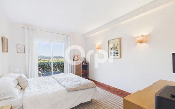 Maison à vendre    4 pièces • 159,29 m2 Mandelieu-la-Napoule