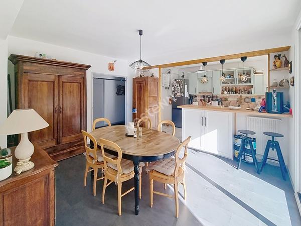 TOULON OUEST Beau T4 lumineux avec parking privatif