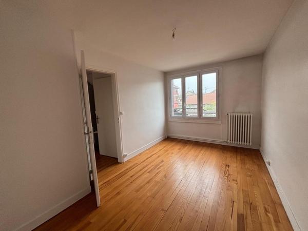 Maison à NOGENT-SUR-OISE, 60180 - 8 pièces 143m²