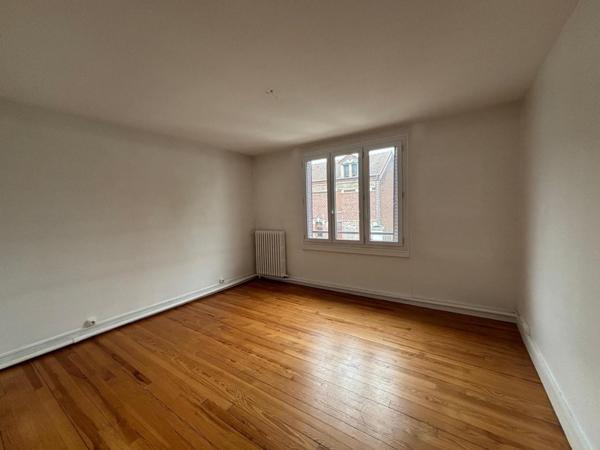 Maison à NOGENT-SUR-OISE, 60180 - 8 pièces 143m²