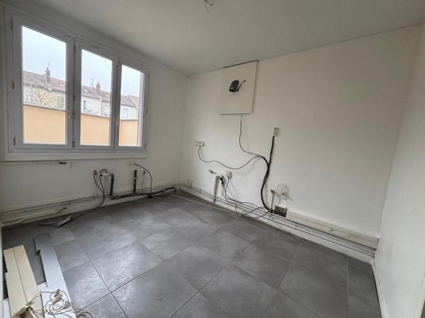 Maison à NOGENT-SUR-OISE, 60180 - 8 pièces 143m²